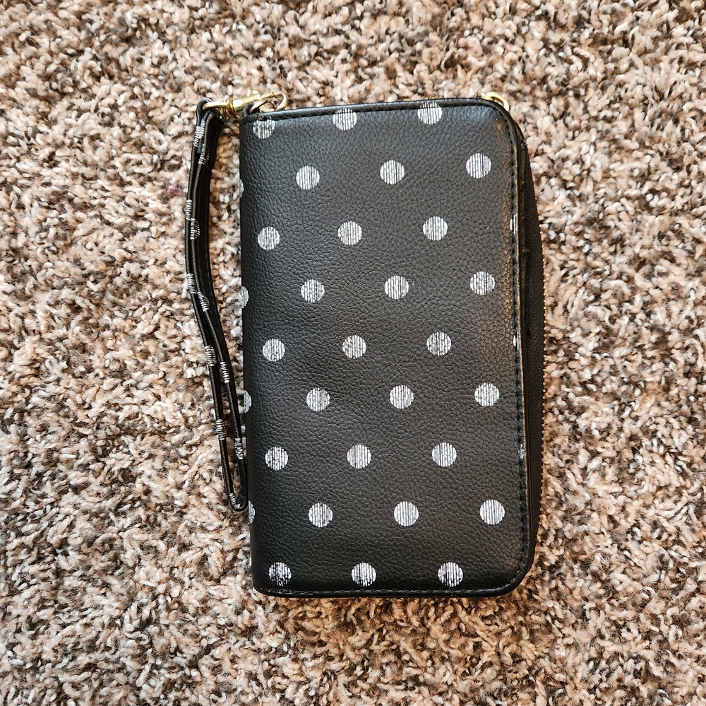 Wristlet wallet
